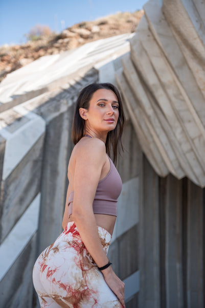 BOOTY LEGGING- WHITE DELULU