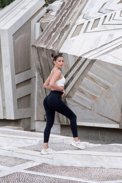 SEAMLESS BOOTY LEGGING-BLACK